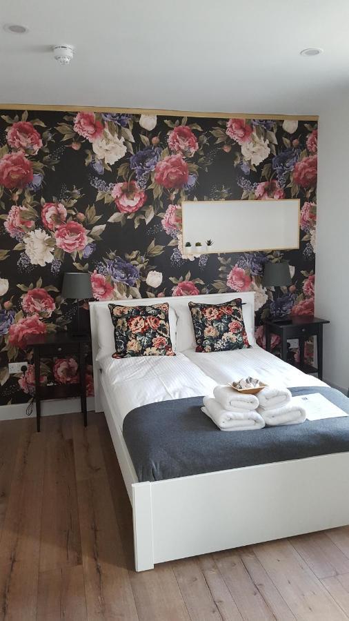 גלוואיי Pasta Factory Guest Rooms מראה חיצוני תמונה