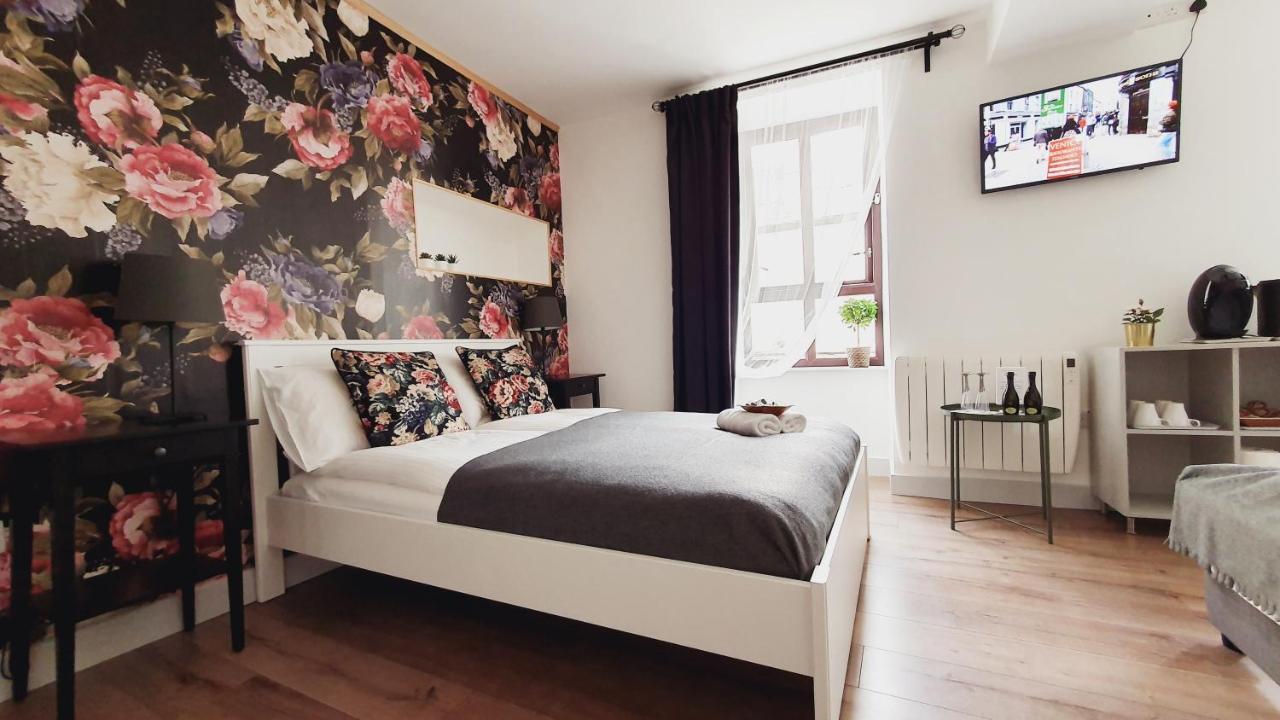 גלוואיי Pasta Factory Guest Rooms מראה חיצוני תמונה