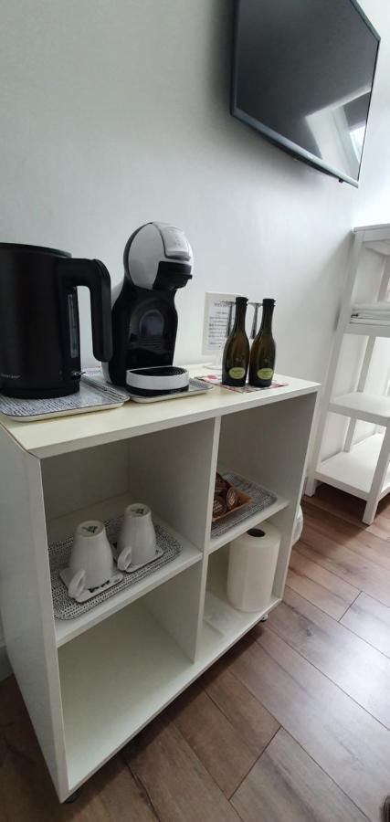 גלוואיי Pasta Factory Guest Rooms מראה חיצוני תמונה