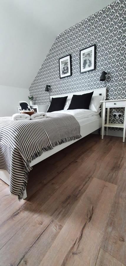 גלוואיי Pasta Factory Guest Rooms מראה חיצוני תמונה