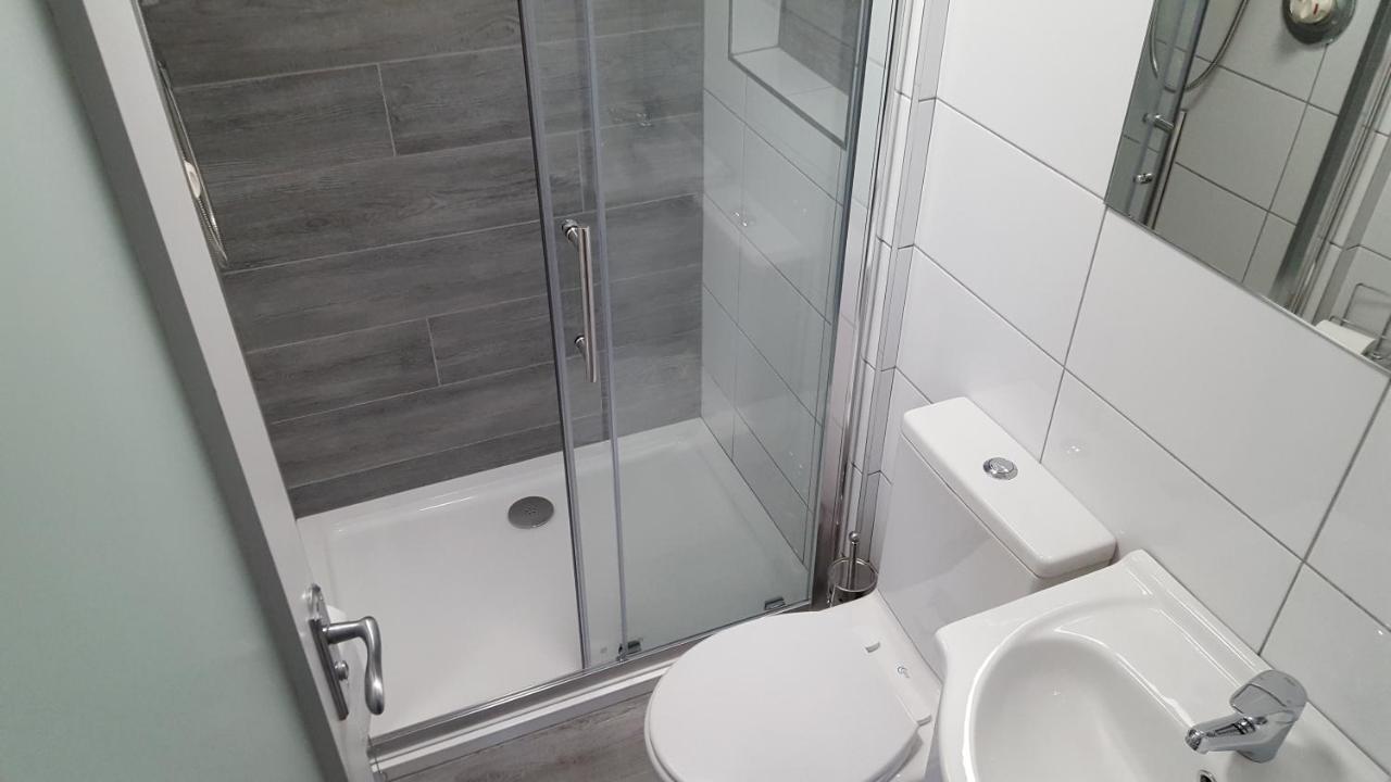 גלוואיי Pasta Factory Guest Rooms מראה חיצוני תמונה